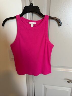 Chelsea & Violet Bright Pink Ribbed Scoop Tank